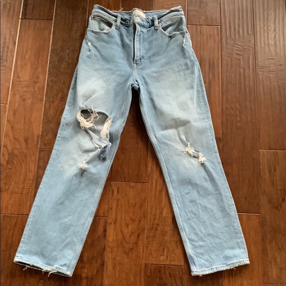 ABERCROMBIE & FITCH “THE ‘90’s STRAIGHT” ULTRA HIGH RISE JEANS - Picture 1 of 6